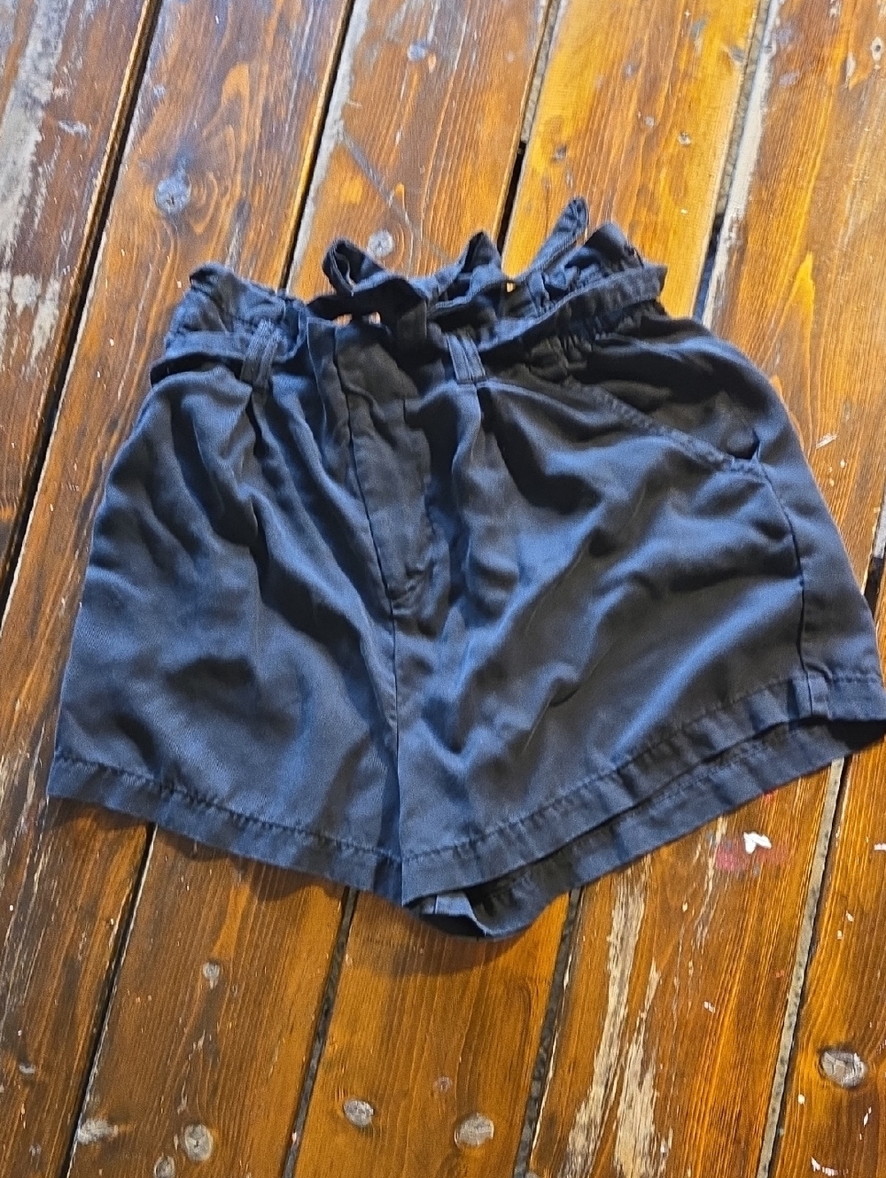 Choloe And Katie Women's Black Paperbag Waist Shorts